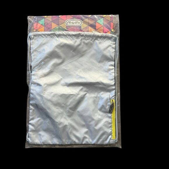 New Mumi Silver Drawstring Backpack with Yellow Zipper - Picture 2 of 4